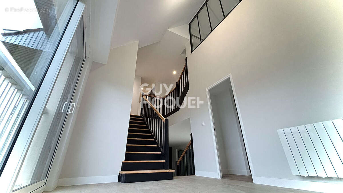 Maison familiale rénovée , 5 chambres , 150m2 - photo 3