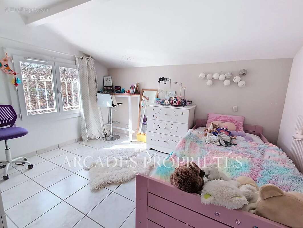 Maison à SAINT-SULPICE-ET-CAMEYRAC