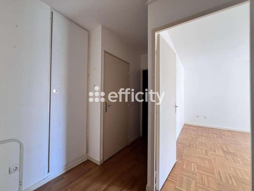 Appartement à LYON-1E