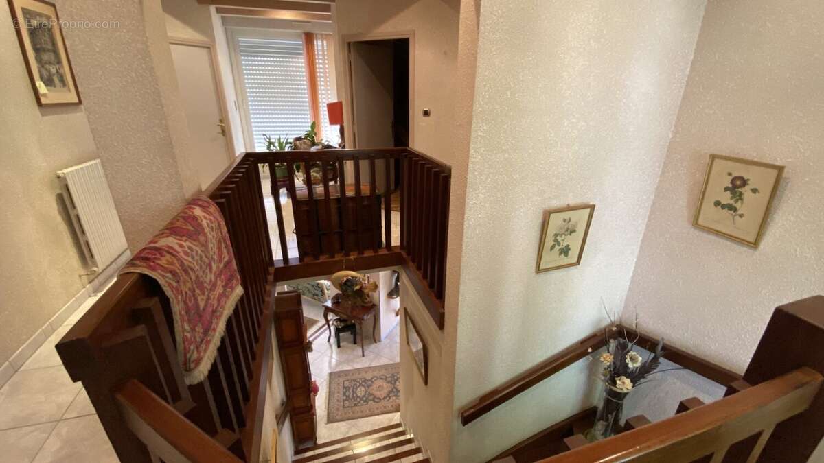 Maison 188 m² à Rodez  - photo 6