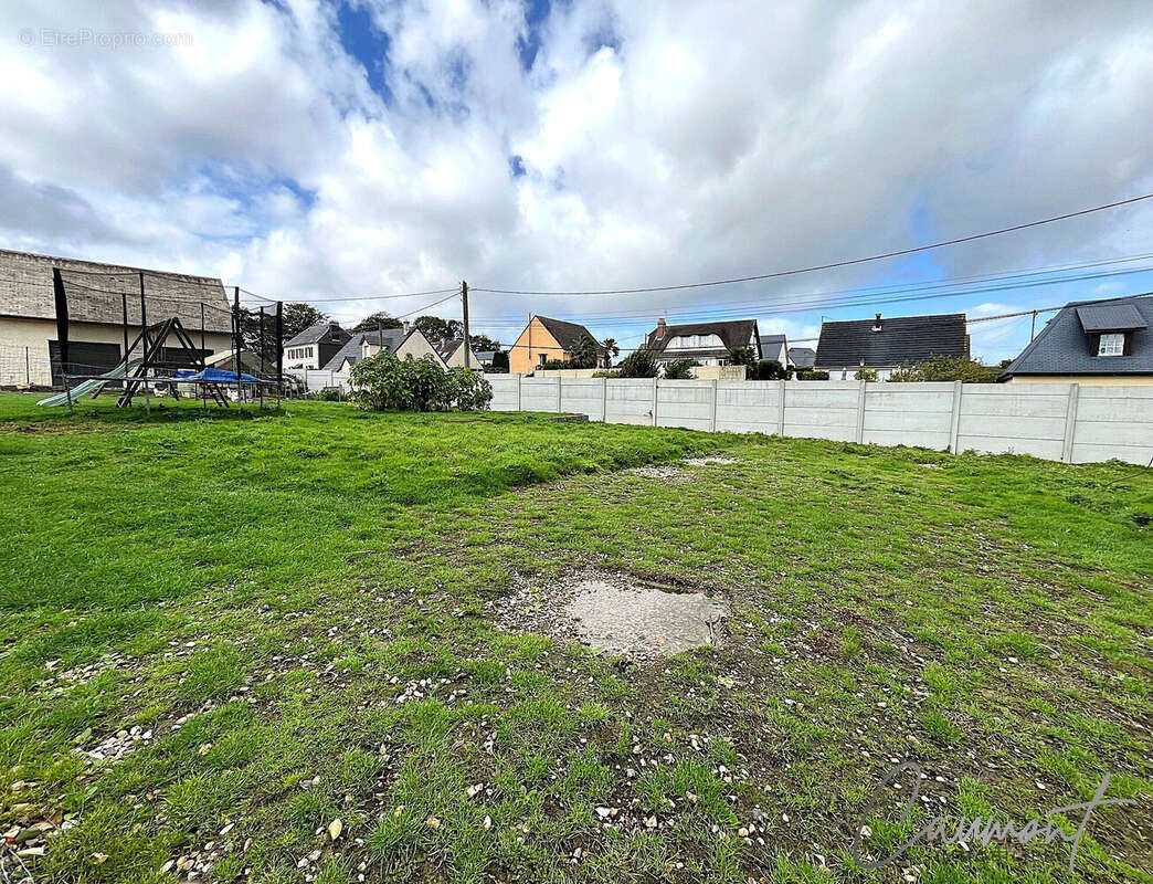 Terrain à VATTETOT-SOUS-BEAUMONT