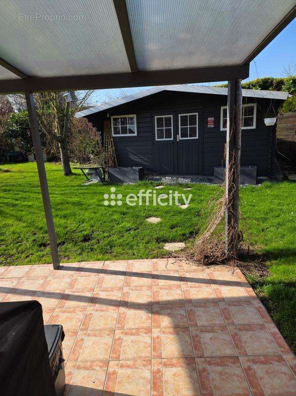 Maison à GONDECOURT