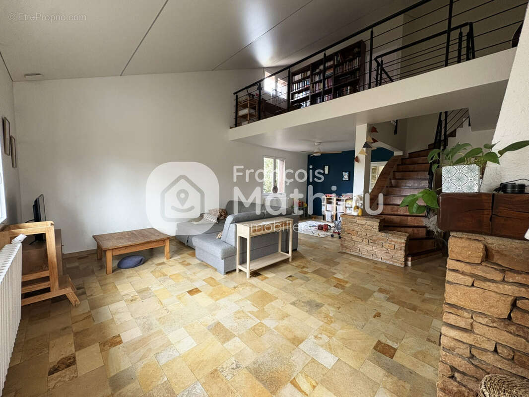 Maison à AMBERIEU-EN-BUGEY