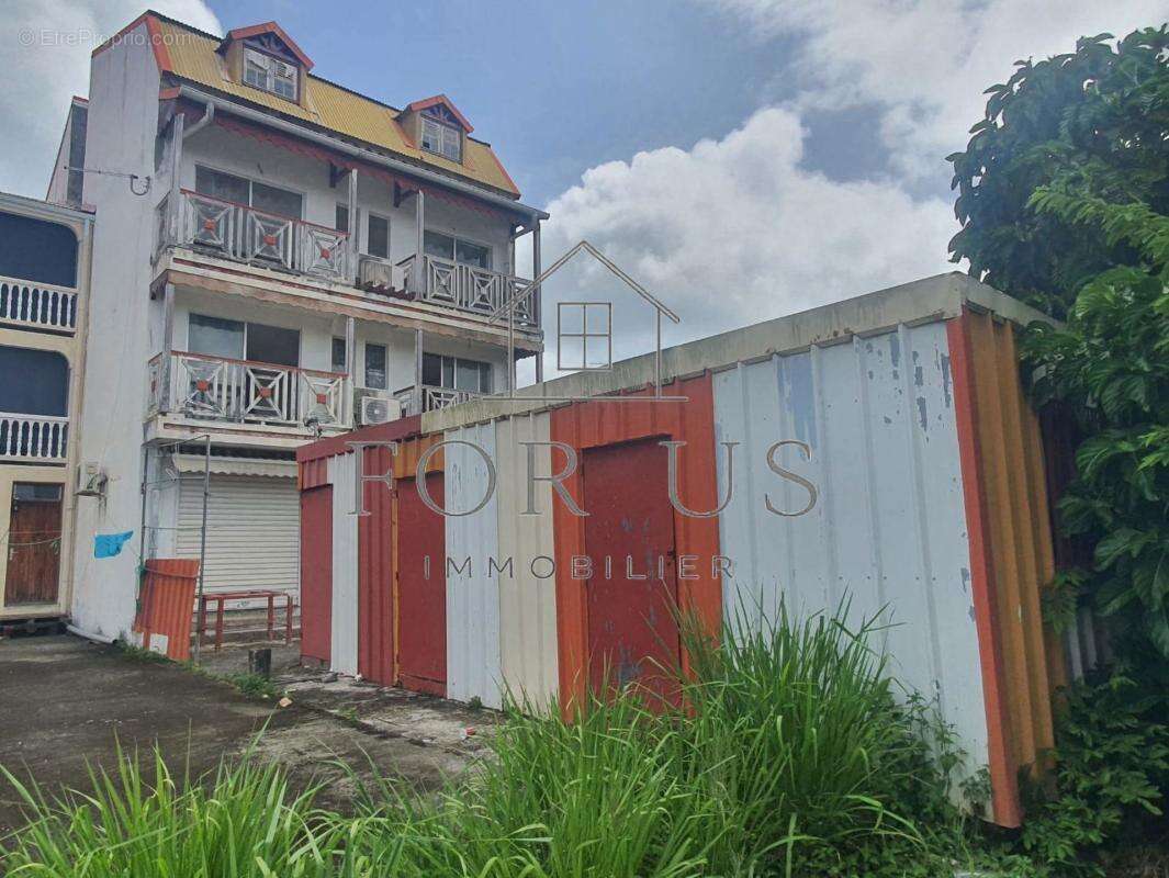 Commerce à SAINT-LOUIS