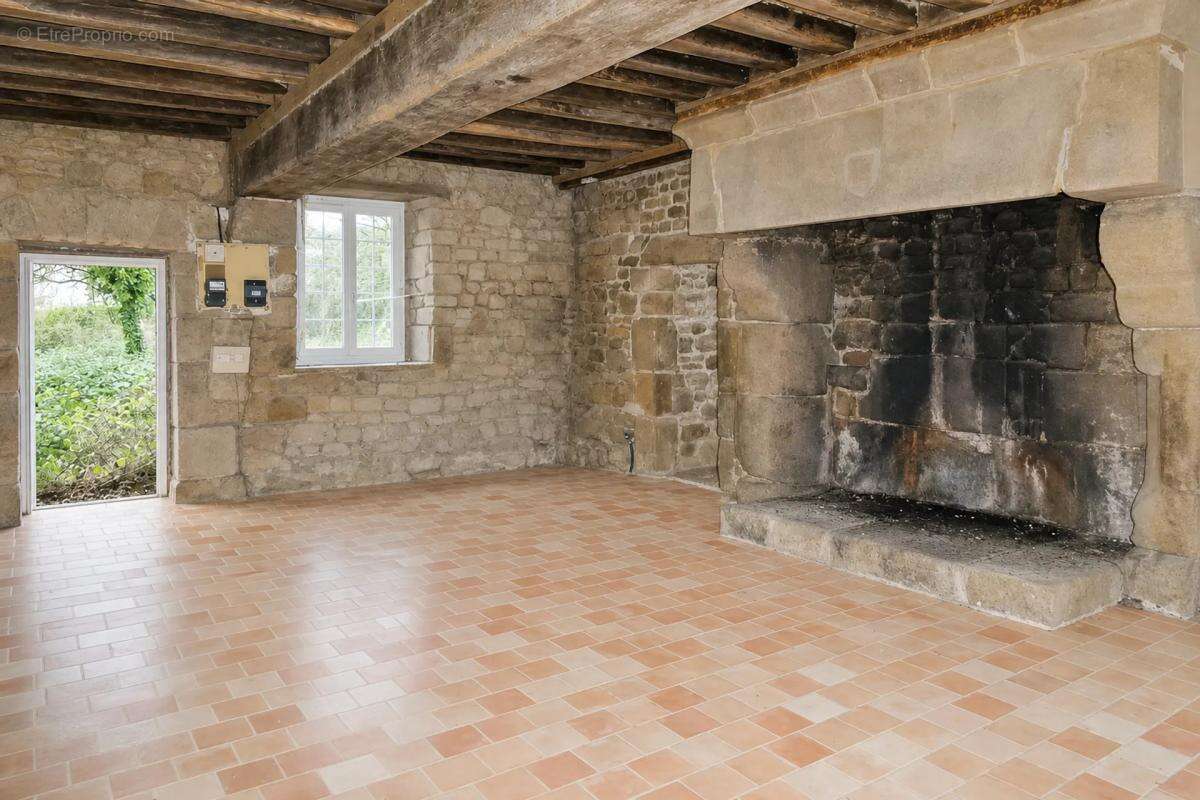 Maison historique de 180 m² à Magny-le-Désert - photo 7