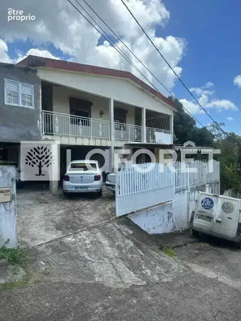 Appartement à RIVIERE-SALEE