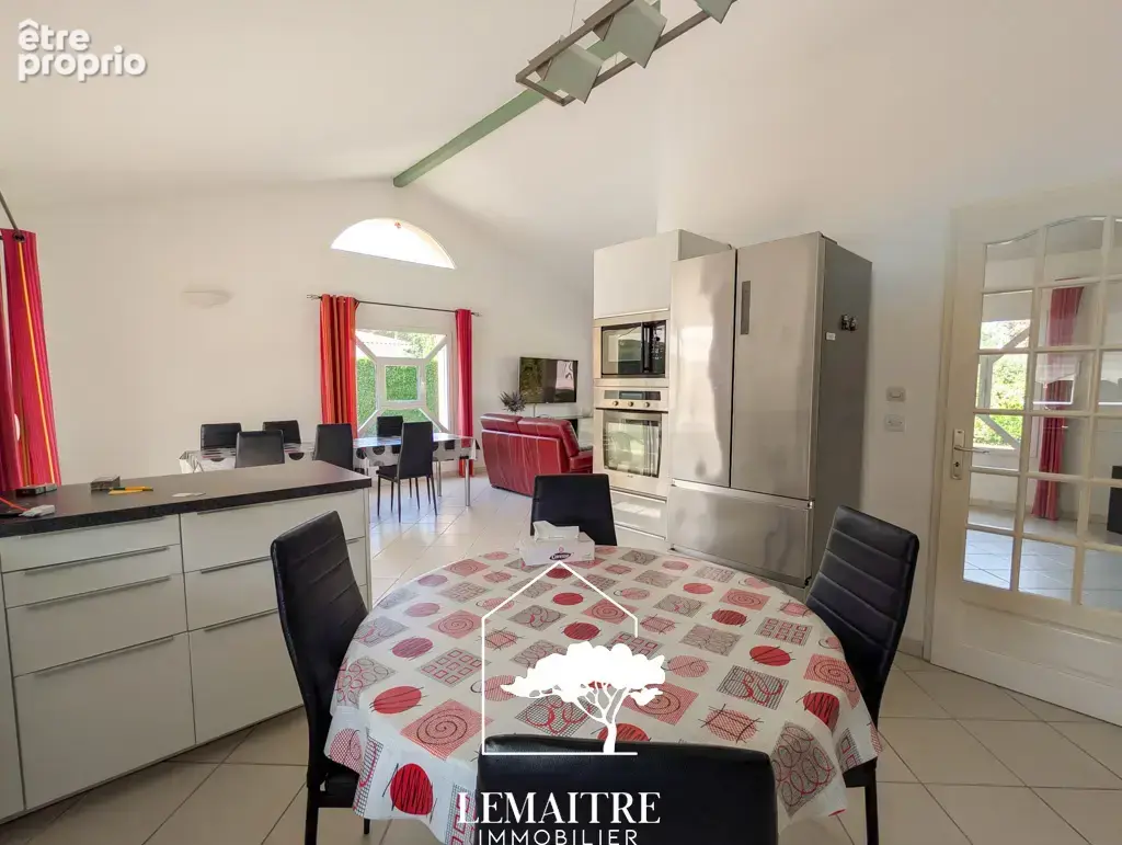 Maison de plain-pied avec piscine   4 chambres   grand terrain de 1 456 m2 - photo 26