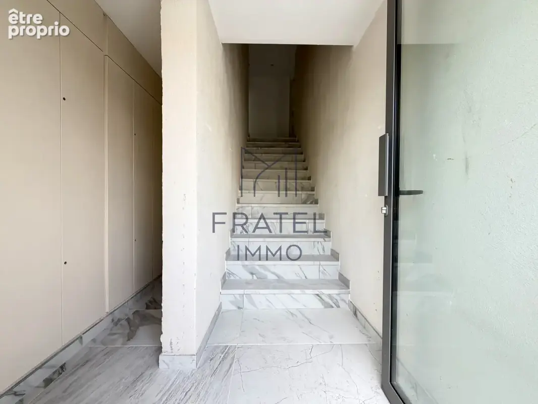 Immeuble professionnel de 465 m2 - photo 6