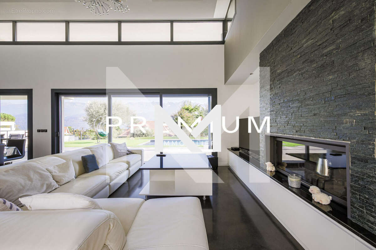 Maison à SAINT-ISMIER