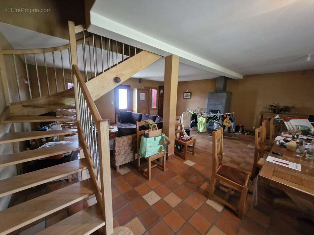 Maison à AUZELLES