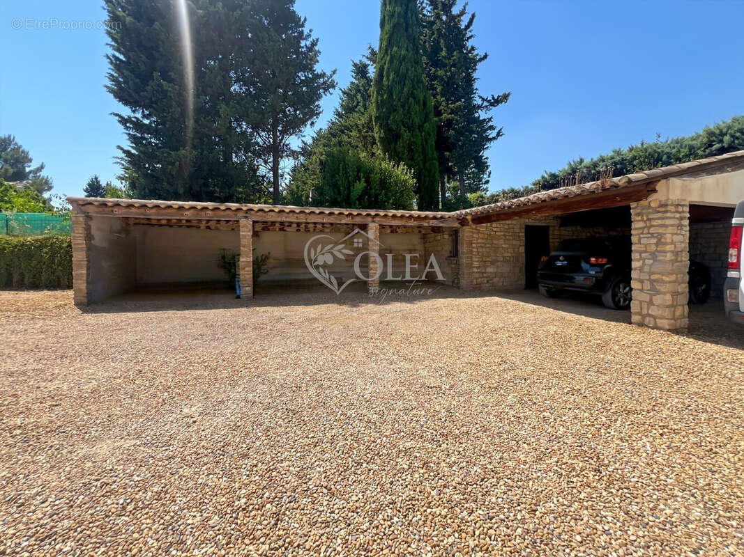 Maison 205 m² à Uzes  - photo 6