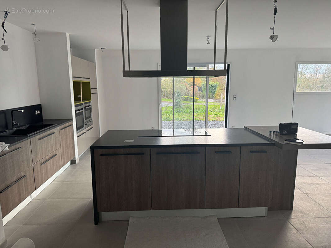 Maison à SAINT-SAMSON-DE-BONFOSSE