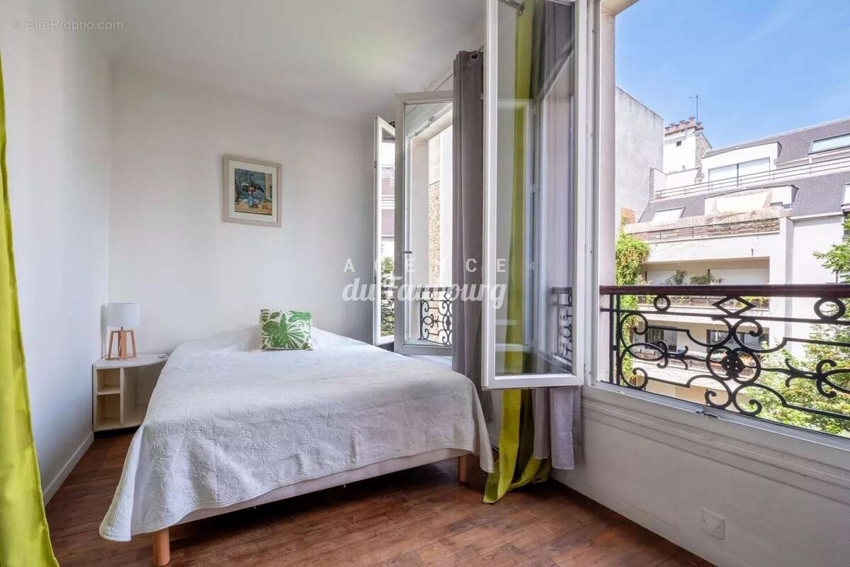 Appartement à PARIS-9E