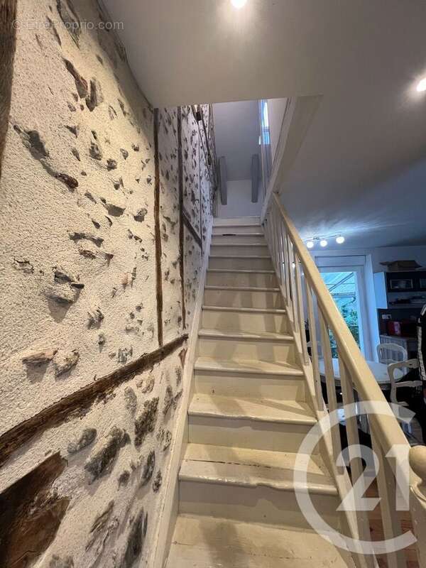 Maison 55 m² à Aurillac  - photo 2