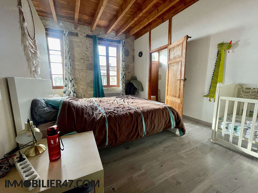 Maison à CLERMONT-DESSOUS