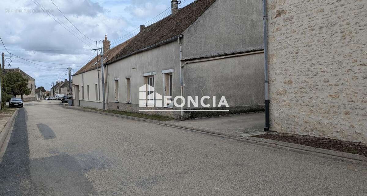 Maison à CHEVRAINVILLIERS