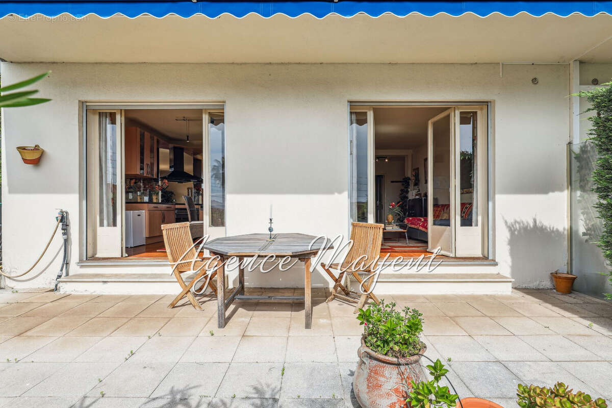 Appartement à CANNES