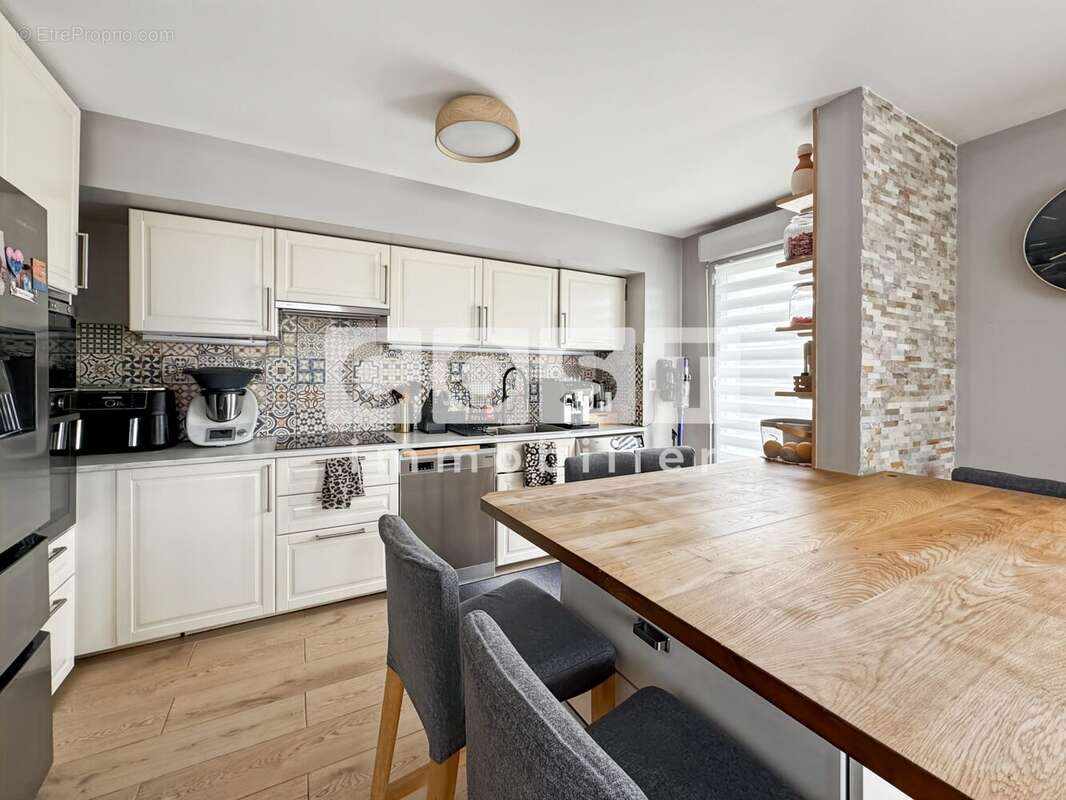 Appartement à ASNIERES-SUR-SEINE