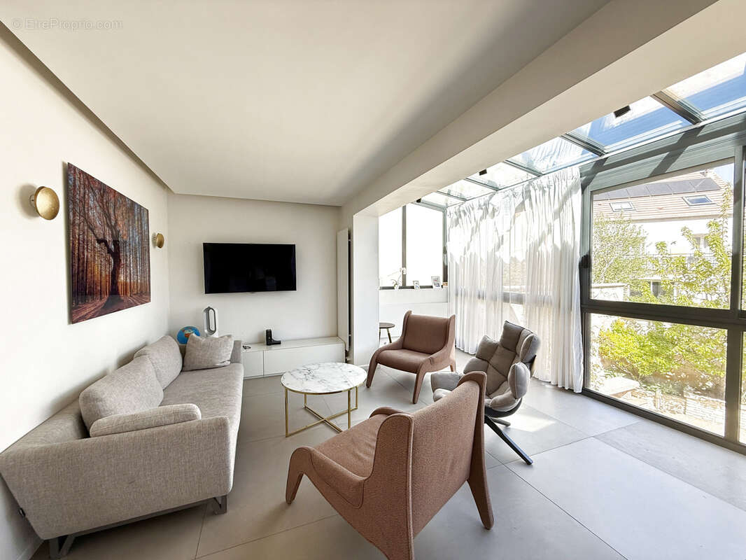 Maison à LE PLESSIS-ROBINSON