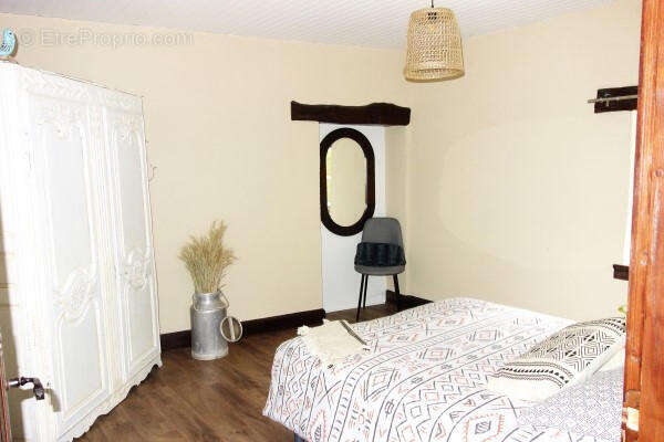 CHAMBRE - Maison à LIZANT