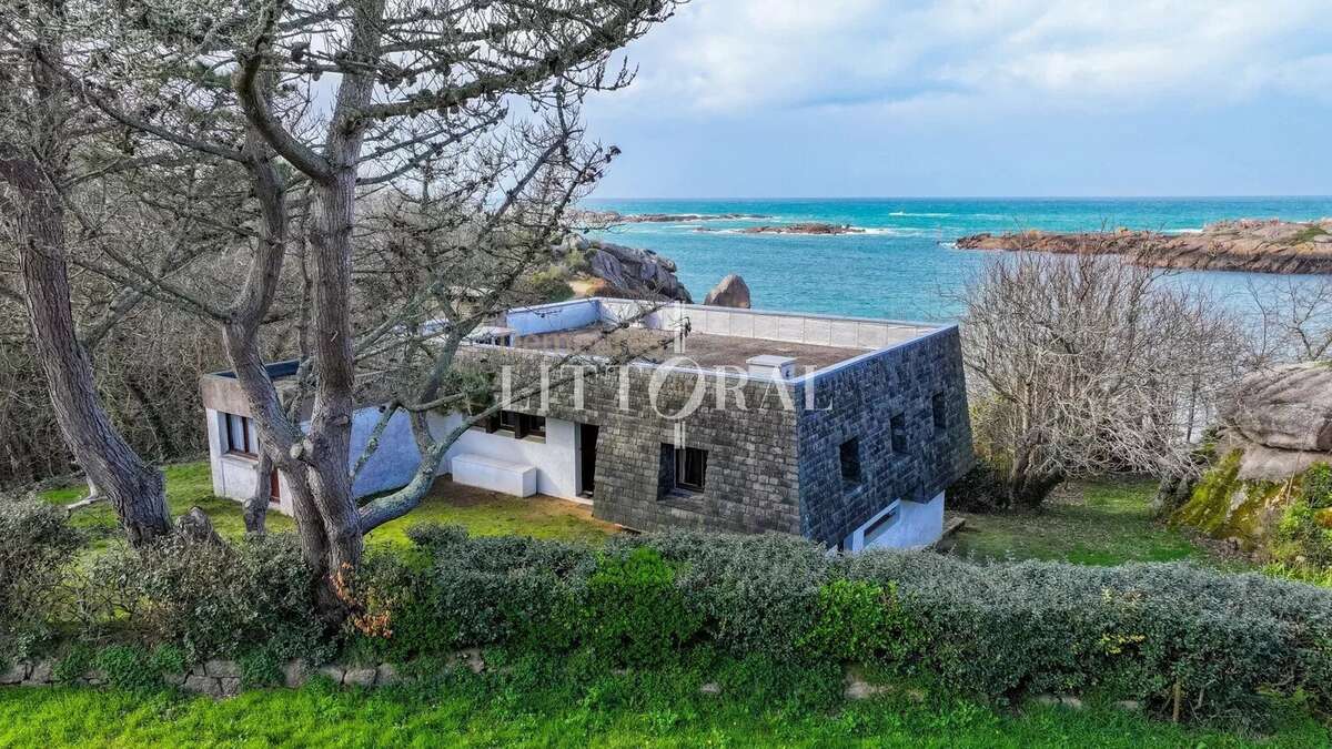 Maison à TREGASTEL