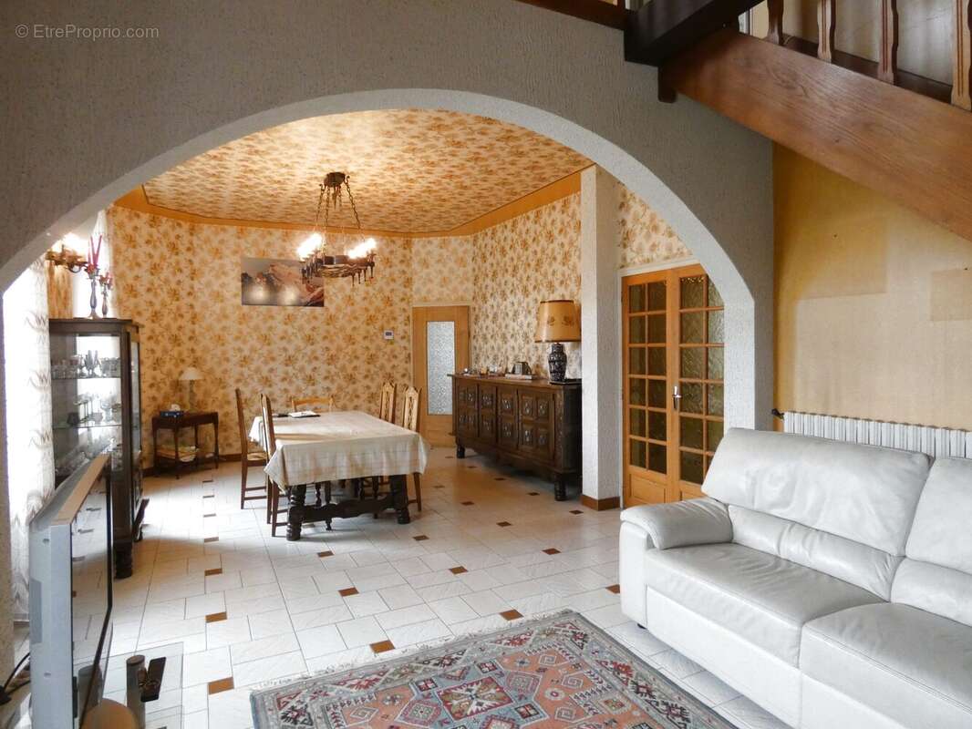 Maison à DAMPIERRE-EN-BURLY