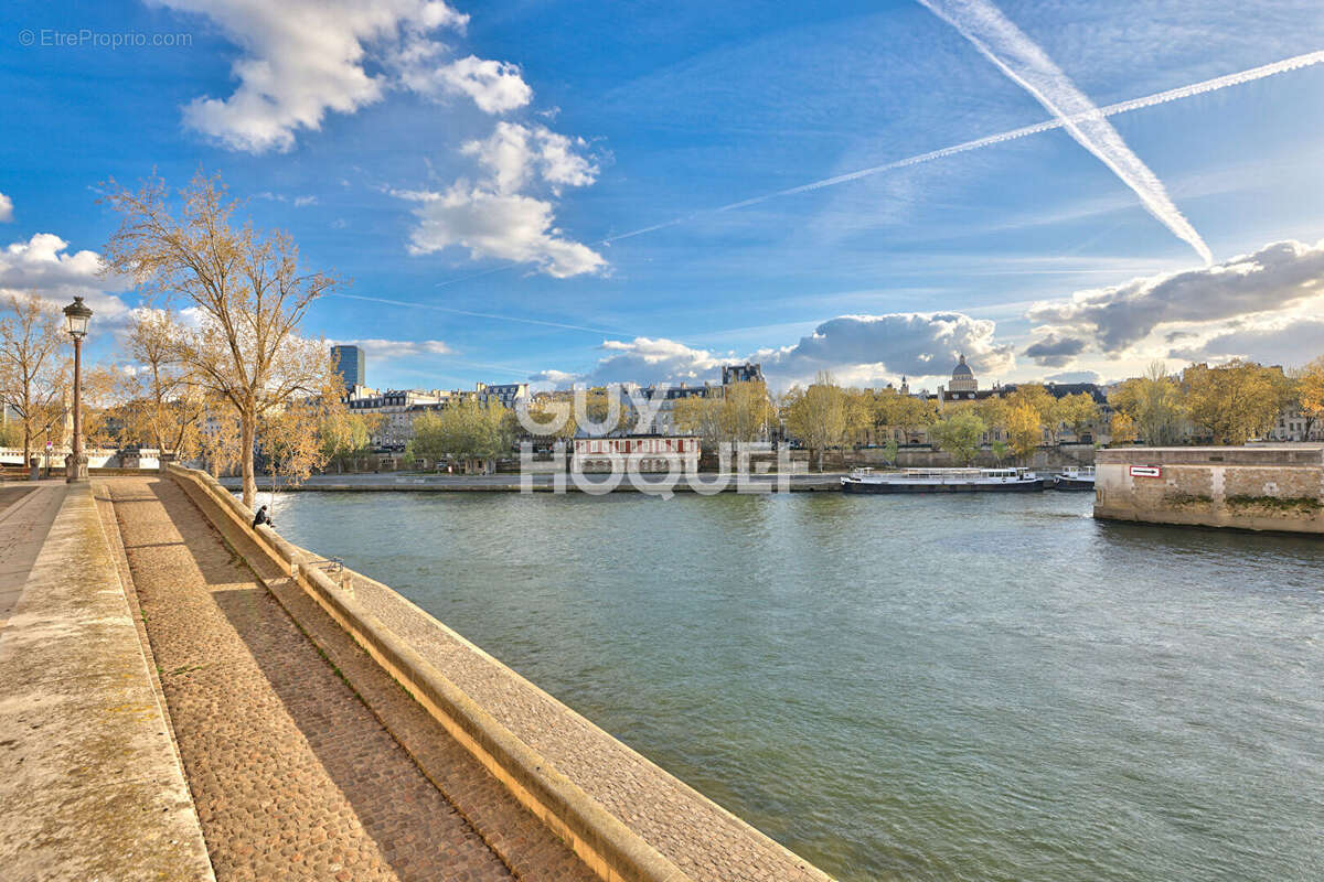 Appartement à PARIS-4E