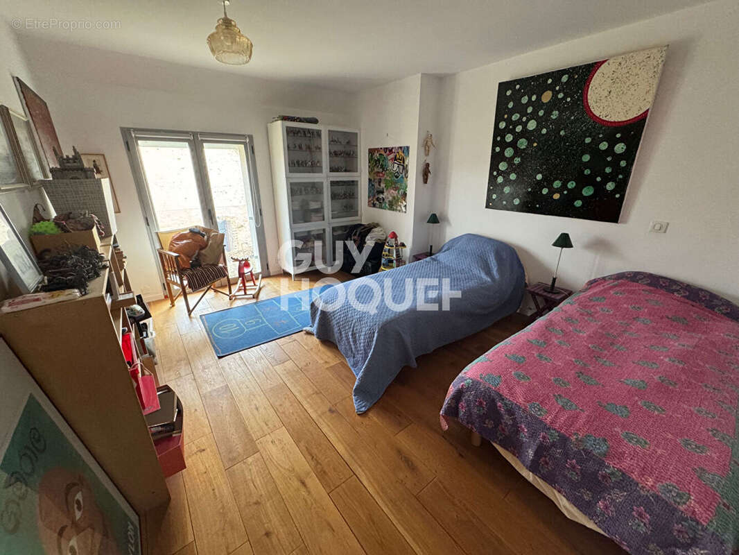 Maison à VILLETHIERRY