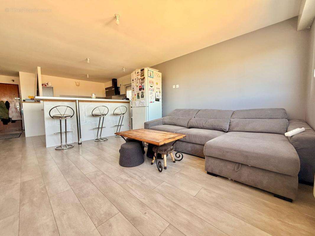 Appartement à GENLIS