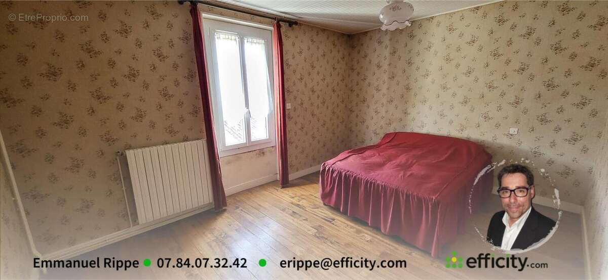 Maison à SAINT-GENIS-D'HIERSAC