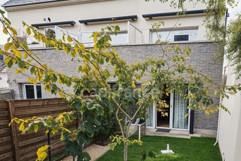 Appartement à VIGNEUX-SUR-SEINE