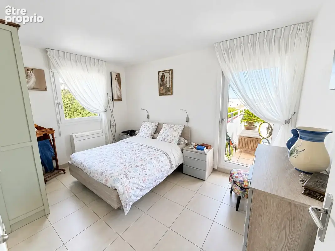 DERNIER ETAGE, 47m2 de terrasses, vue jusqu'à la mer ! - photo 6