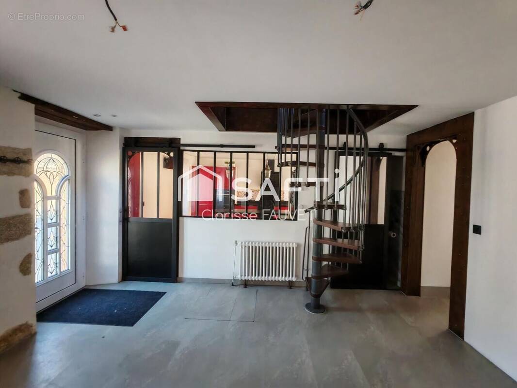Photo 1 - Maison à SAINT-HILAIRE-BONNEVAL