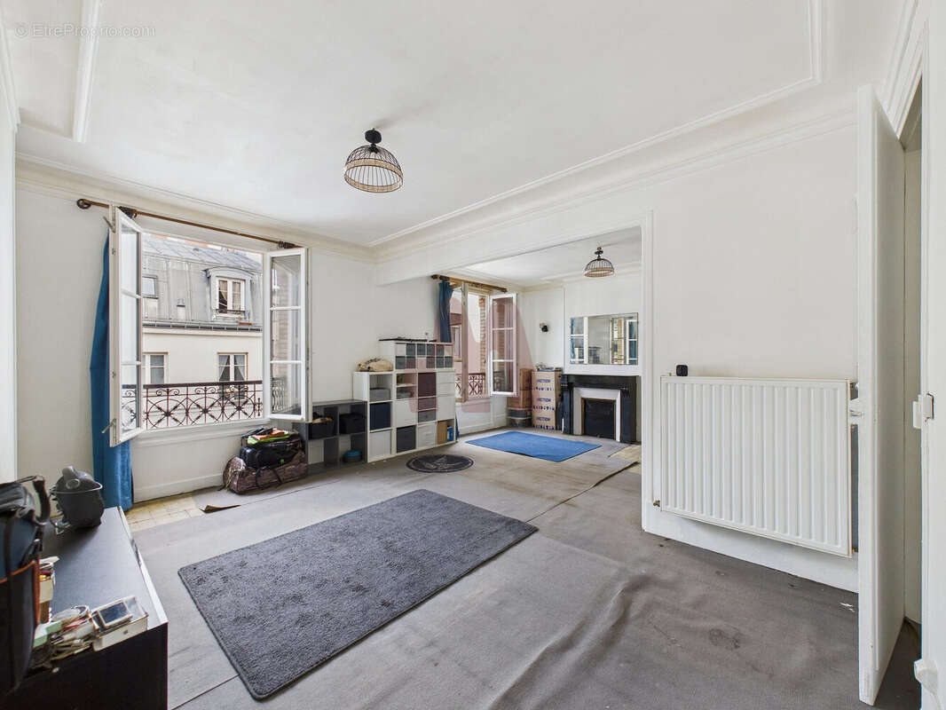 Appartement à PARIS-15E