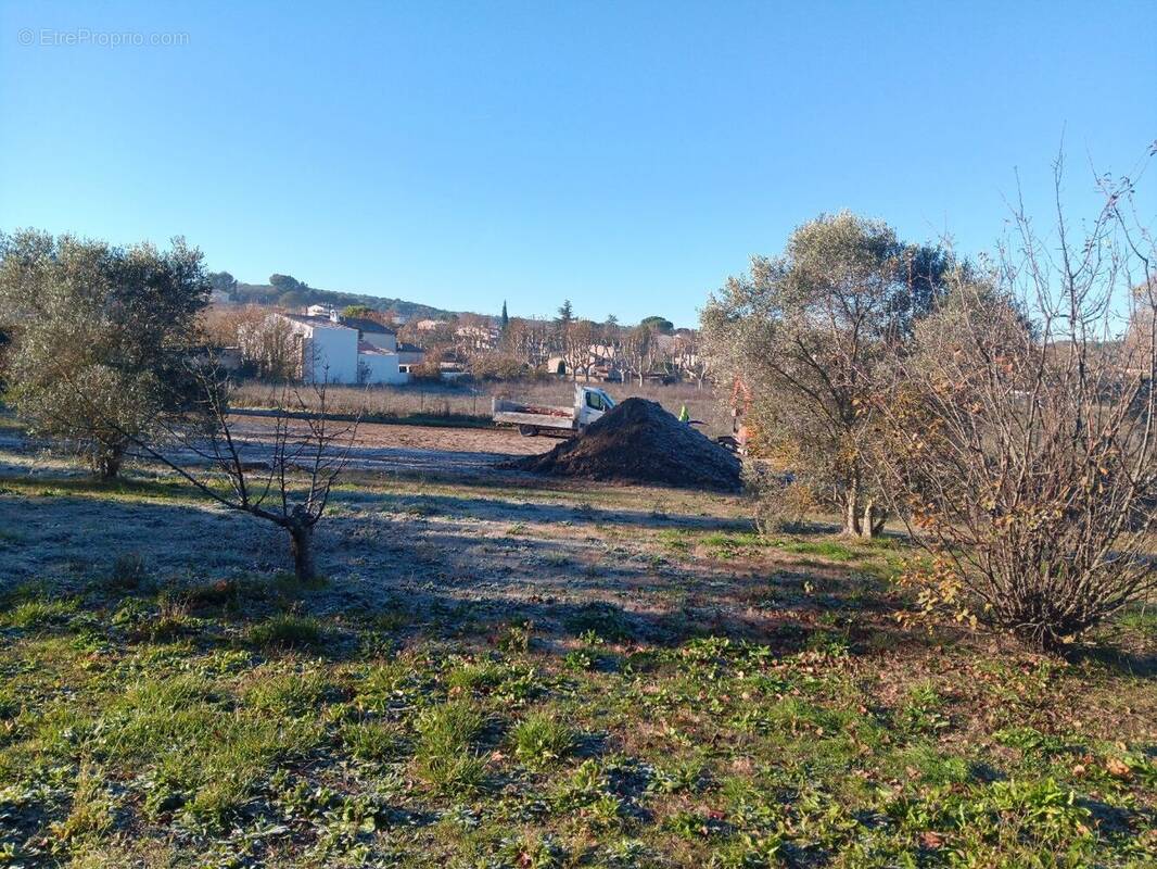 Photo 1 - Terrain à CABRIES