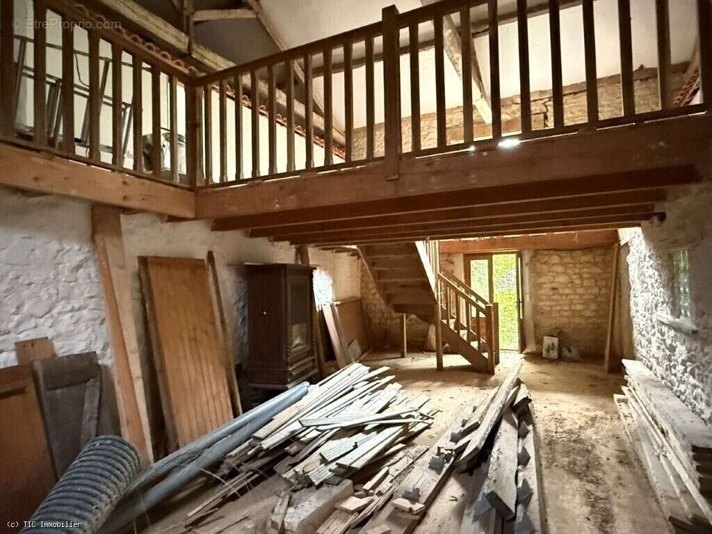 Maison à VERTEUIL-SUR-CHARENTE