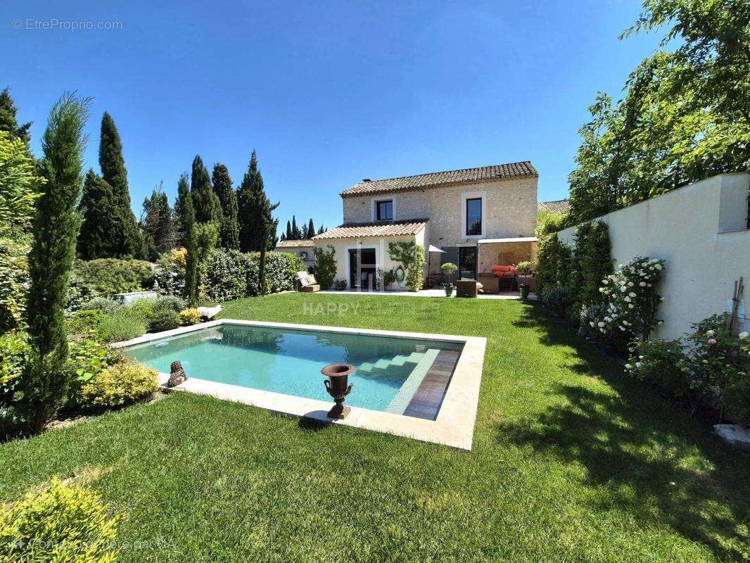 Maison à EYGALIERES