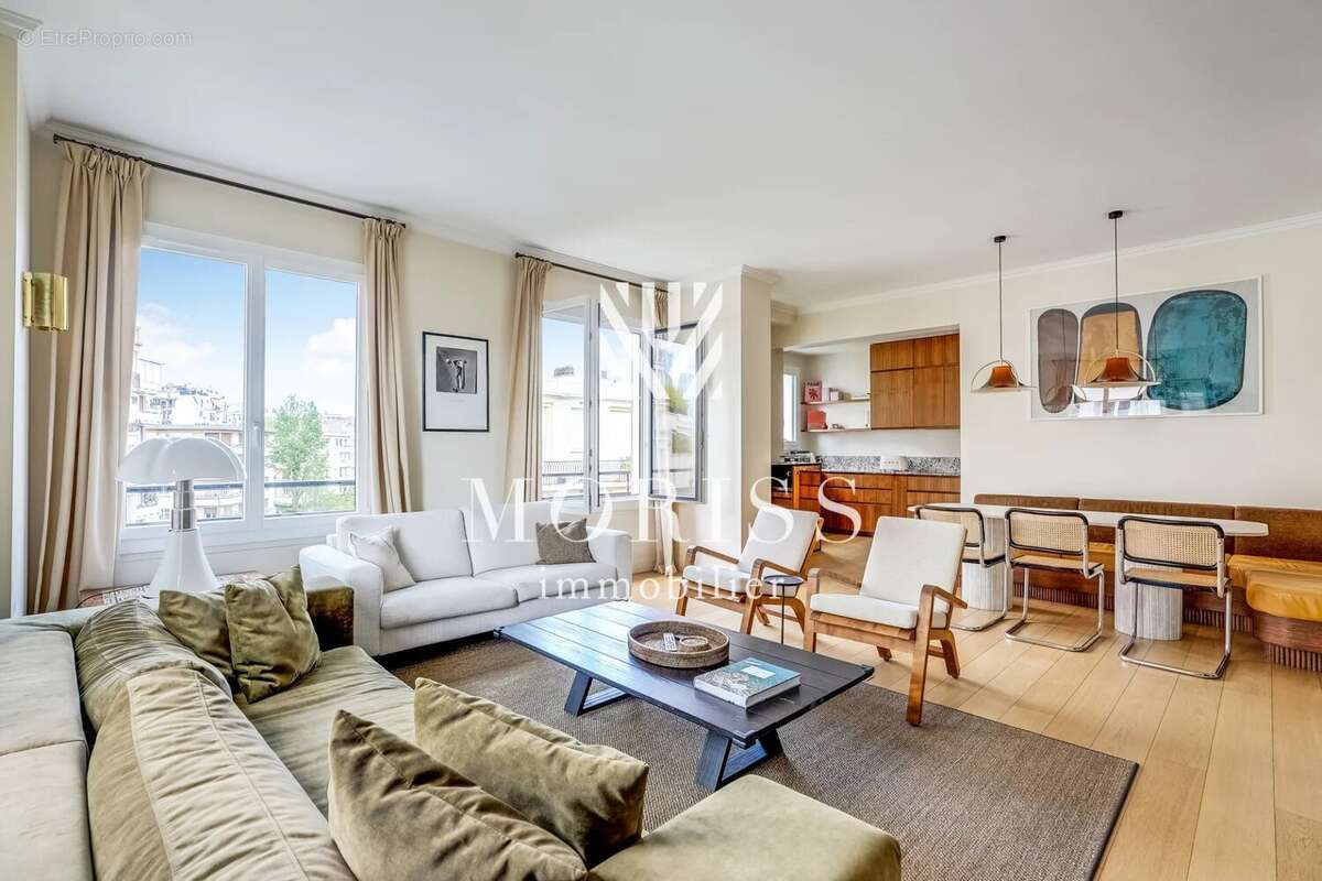 Appartement à NEUILLY-SUR-SEINE