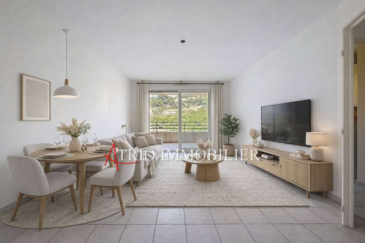 Appartement à SAINT-LAURENT-DU-VAR
