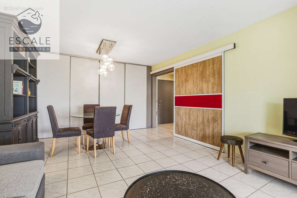 Vente grand type 2 + cellier coeur corniche a sete - photo 8