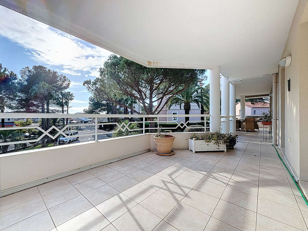 Appartement à SAINT-RAPHAEL