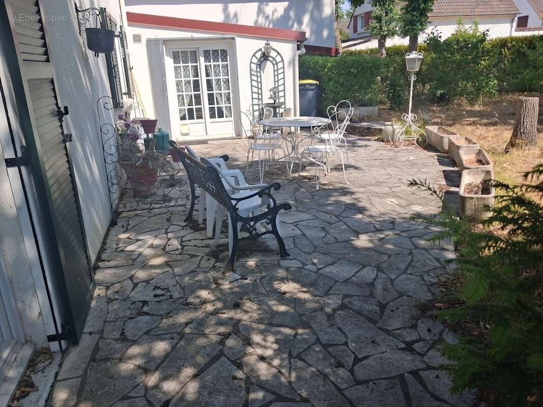 Maison 154 m² à Yerres  - photo 4