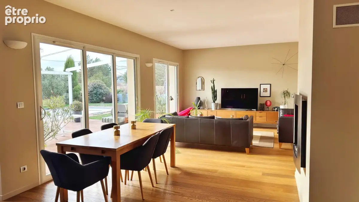 Maison haut de gamme 240m2 Saint-Cyr-sur-le-Rhône - photo 6