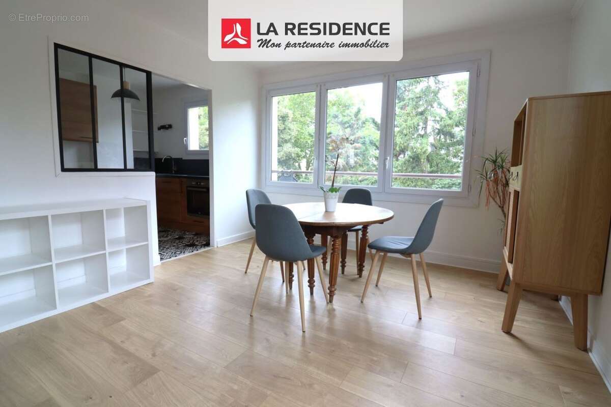 Appartement à VERSAILLES