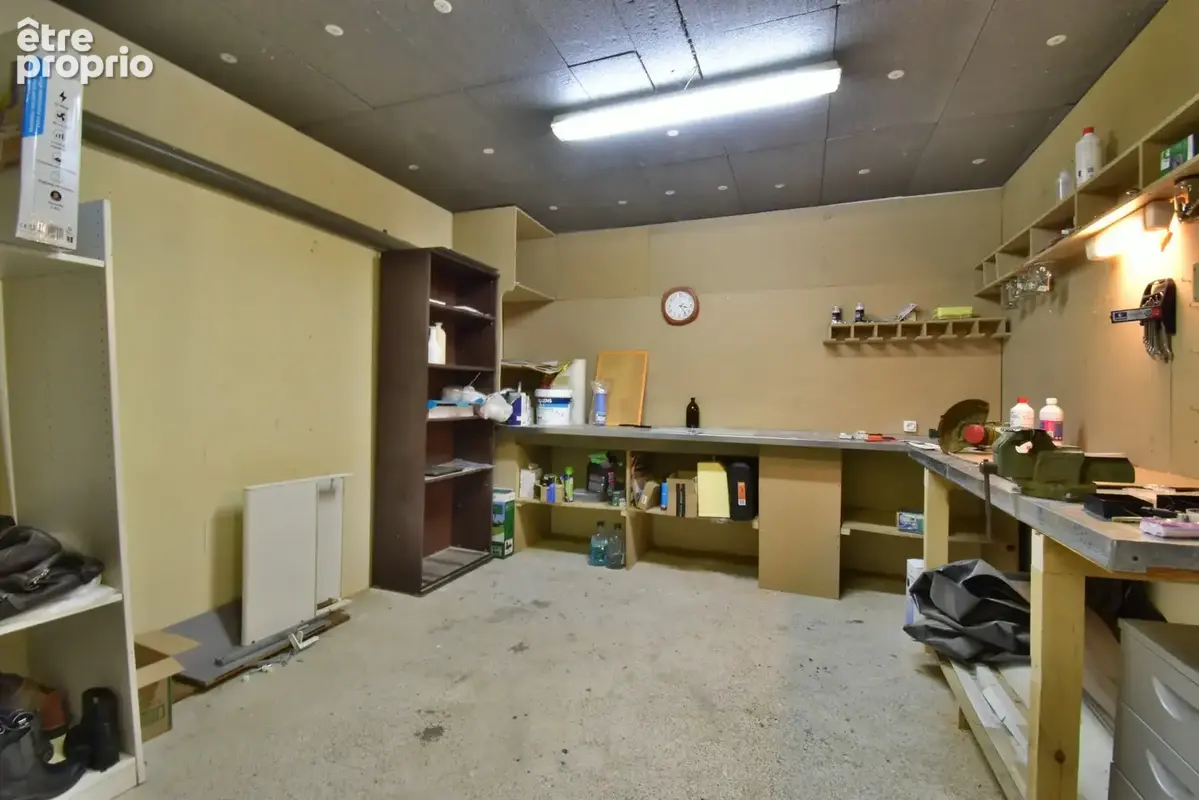 Maison rénovée de 100 m² avec double garage, jardin, terrasses - photo 16