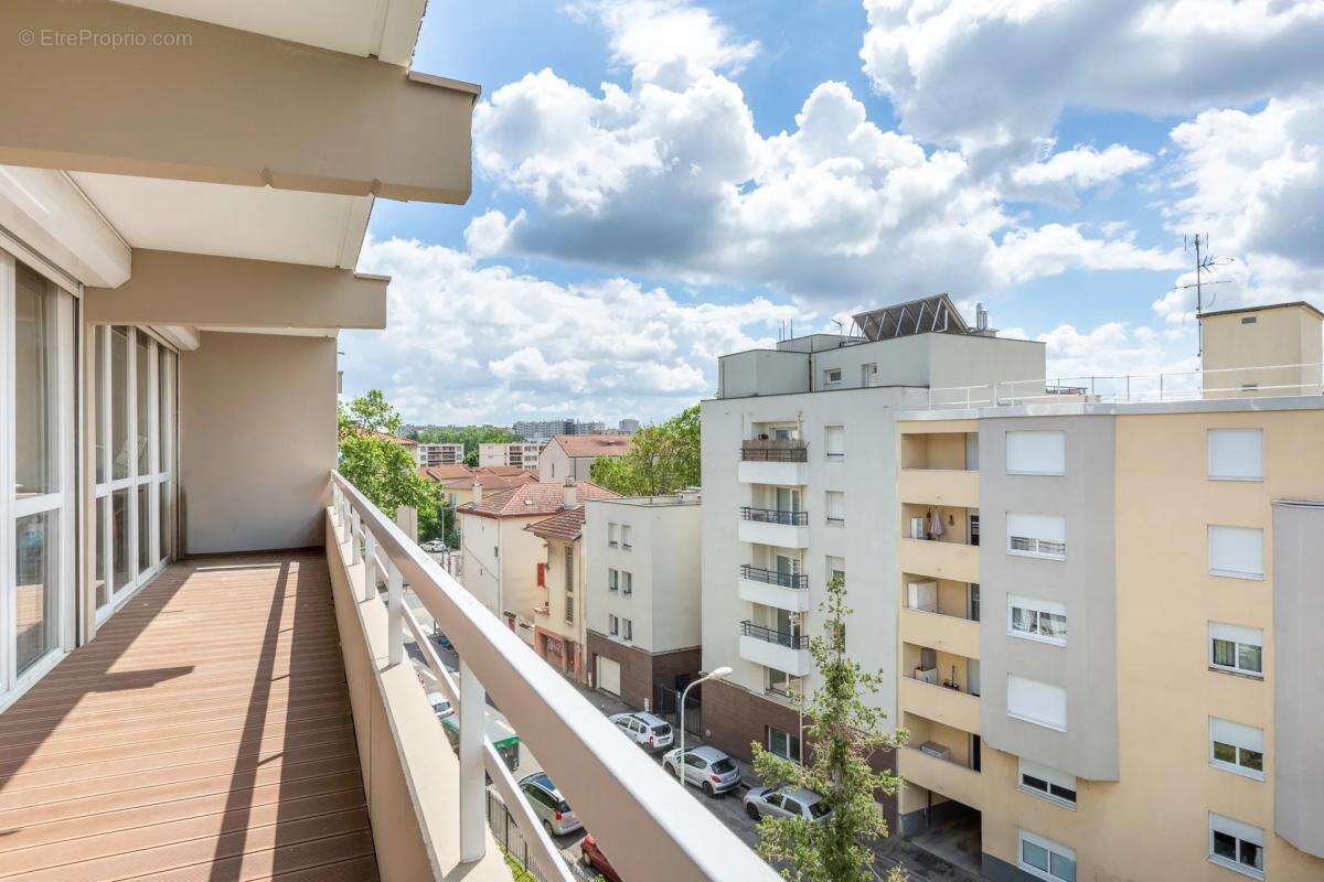 Appartement à LYON-8E