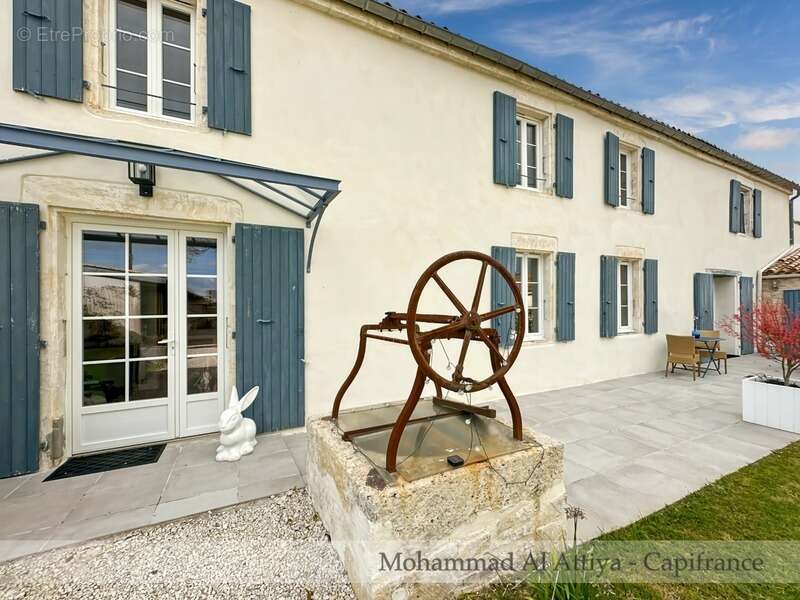 Magnifique propriété familiale avec gîte, studio et piscine à quelques minutes de La Rochelle (17) - photo 31