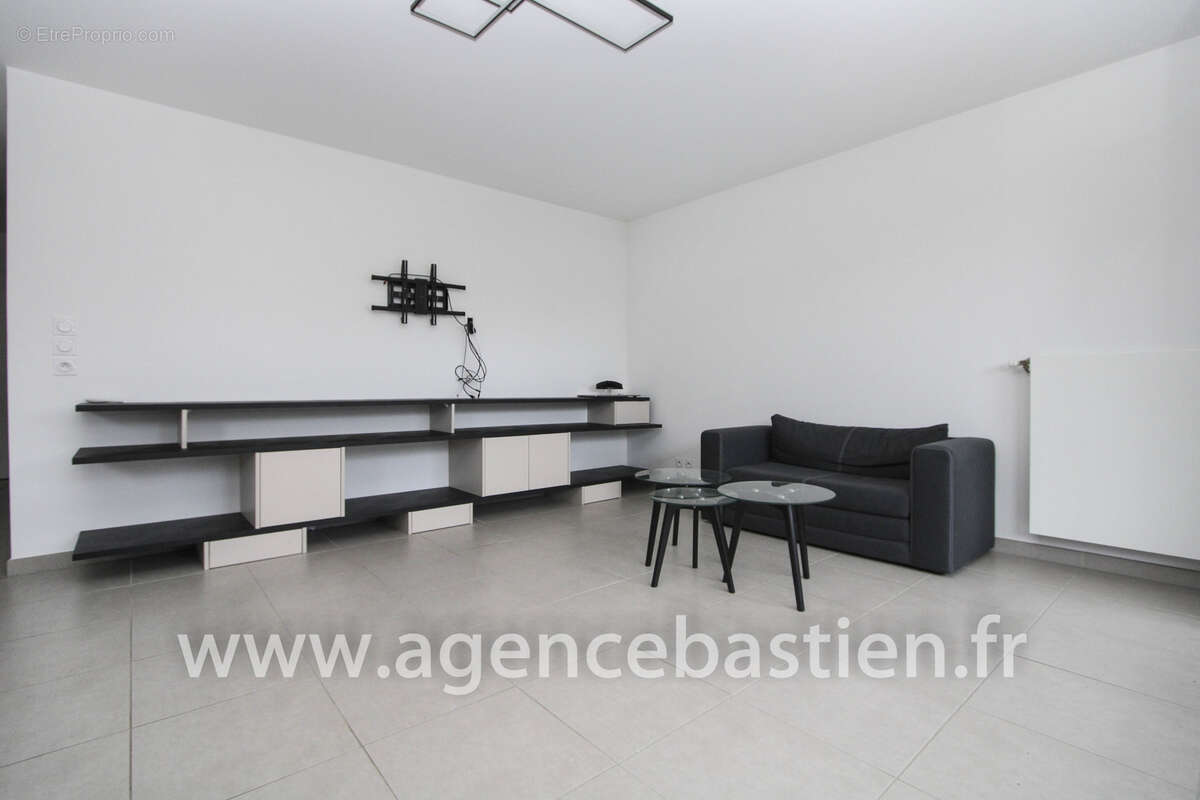 Appartement à FERNEY-VOLTAIRE