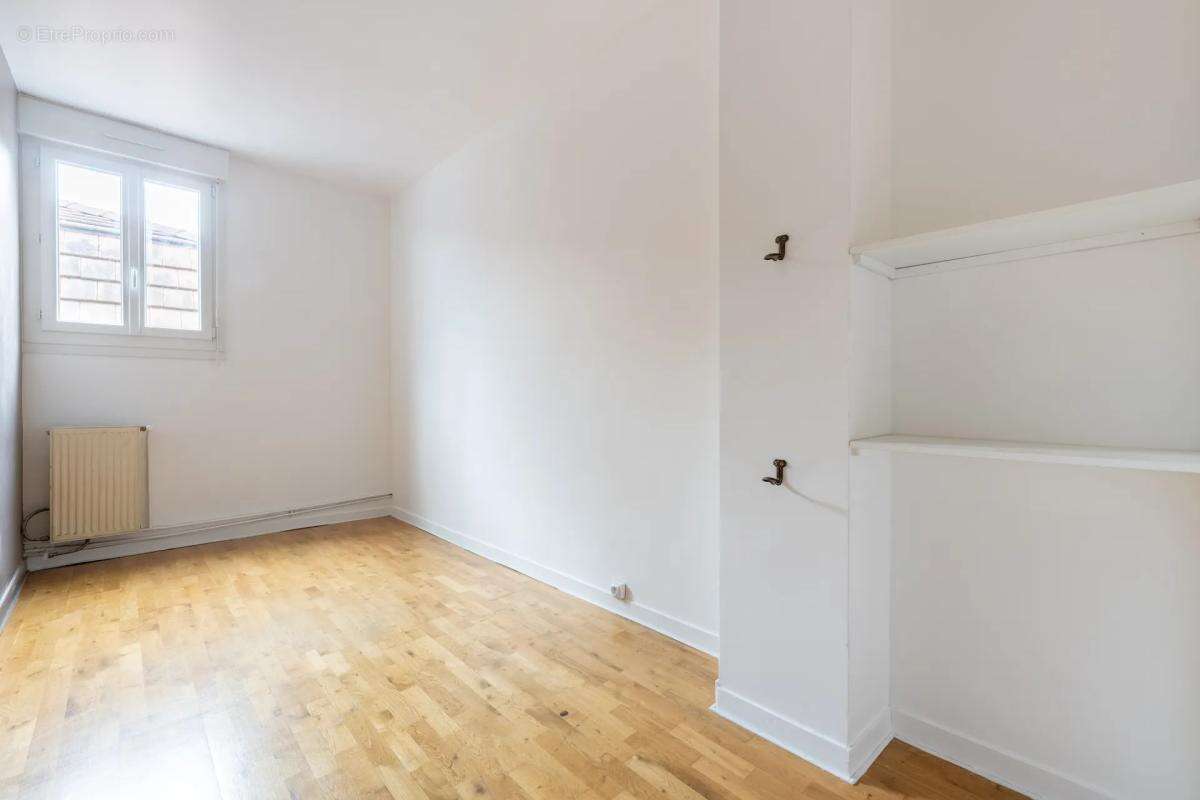 Appartement à LES MUREAUX