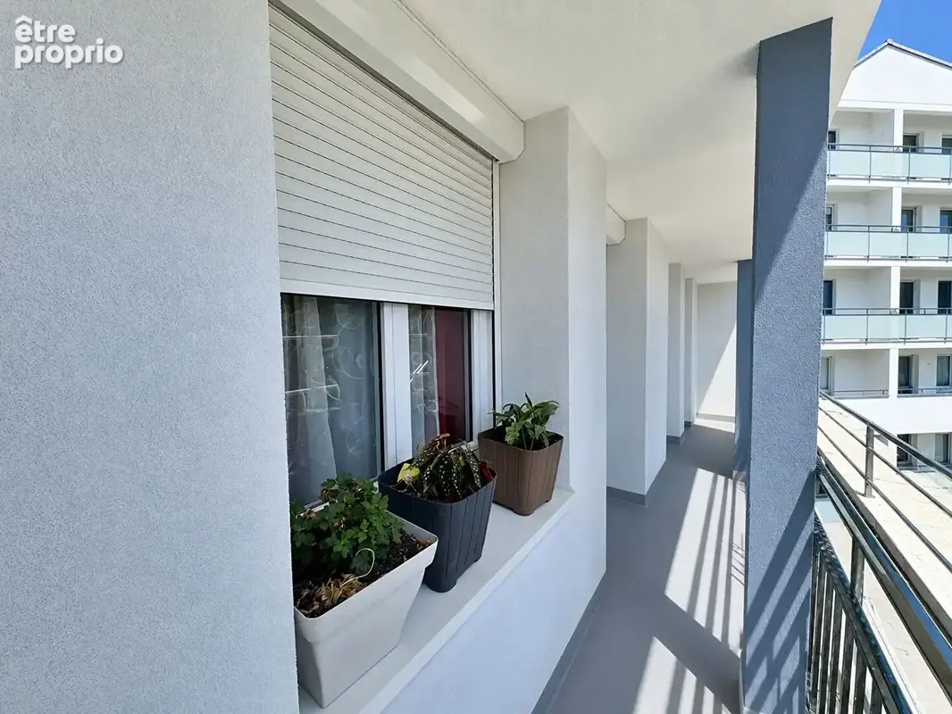 Appartement 4 pieces 71 m² roanne - photo 2
